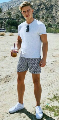 Mens Summer Fashion, Guy Outfits, Stylish Summer Outfits, Yellow Shirt, Summer Fashion Beach, Summer Outfits Men, Men Summer