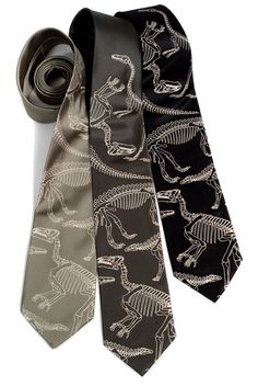 Dinosaur tie. Dinosaur skeleton men's necktie. Paleontologist gift, archeology gift. Warm cream screen print. Your choice of color & size. by Cyberoptix on Etsy https://www.etsy.com/listing/121583949/dinosaur-tie-dinosaur-skeleton-mens Adjustable Standard Tie For Gift, Dinosaur Wedding, Science Teacher Gifts, Dinosaur Skeleton, Science Gifts, Dinosaur Bones, Science Teacher, Neck Ties, Science Technology