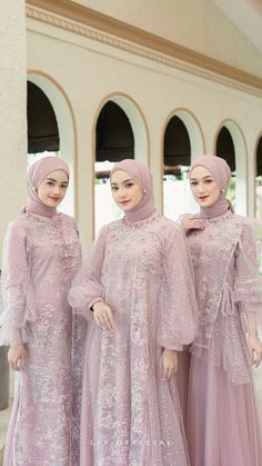 Dress Wisuda, Muslim Emoji, Brokat Kebaya, Kebaya Modern Dress, Korea Dress, Dress Pesta, Kebaya Dress, Couple Dress