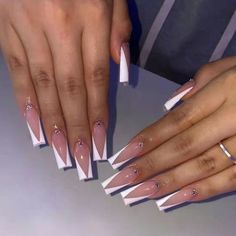 Shipping: Worldwide Express Shipping AvailableDelivery time: 7-15Days Fast ShippingReturns: Fast refund, 100% Money Back Guarantee.Brand Name: QsezenyNumber of Pieces: COMBOOrigin: Mainland ChinaSize: French Fake NailApplication: FingerNail Length: 1-5cmNail Width: 1-2cmMaterial: AcrylicQuantity: 1box/24pcsModel Number: DIY Manicure Beauty Nail With GlueItem Type: False NailType: Full Nail TipsFeature1: Streak Design French False Nail 2021Feature2: Grimace Decal False Nails with GlueFeature3: Wo Unghie Sfumate, Ballet Nails, French Tip Acrylic Nails, Short Square Acrylic Nails, Acrylic Nails Coffin Short, Stick On Nails