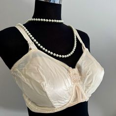 Vintage 70's Edith Lances Minimizing Bra. The Ultimate In Minimizing! Unique One Piece Wire Supports Bust Which Relieves Pressure On Shoulders And Your Back, Lace Cups, Best Support, Unique Minimizer Makes You Look 2 Sizes Smaller New Item Without Tags Style 760 Color Champagne / Nude / Cream / Beige Since 1937 Edith Lances Has Been Empowering Women With Absolute Custom Support - Satin With Lace In The The Middle - Underwires - Adjustable Straps With Detailed Flowers - Double Row Of Hooks - Each Full Cup Beige Bra For Summer, Summer Full Cup Beige Bra, Beige Full Cup Bra For Summer, Best Minimizer Bra, Minimiser Bra, White Bras, Color Champagne, Empowering Women, Cream Beige