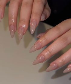 Winter Nail Art Designs, Molde F1, Fake Nails Designs, Medium Almond, Girly Acrylic Nails, Work Nails