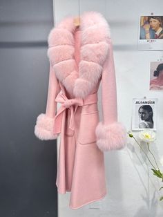 #outfit #outfitoftheday #outfitideas #outfits #outfitinspo #outfitsbacktoschool #outfitstyle #winteroutfit #y2koutfit #falloutfit Raccoon Fur Coat, Long Outerwear, Outerwear Women Winter, Wool Wrap Coat, Fur Collar Coat, Pink Fox, Real Fur Coat, Wool Wrap, Long Trench