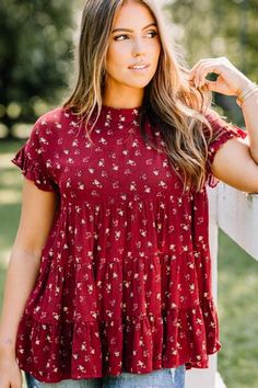 Ditsy Floral Top, Stunning Prom Dresses, Cute Spring Outfits, Ditsy Floral Print, Casual Work Outfits, Ruffled Sleeves, Ditsy Floral, Fashion Essentials