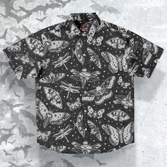 💀Work hard, party harder. Luna Creatures Short Sleeve Button-Down Shirt features Exclusive, original artwork by NeoSkull. Each item is individually printed, cut, and sewn to ensure a flawless graphic with no imperfections. A great addition to Your alternative clothing wardrobe. Stay cool with this fun printed short-sleeve button-down shirt. It comes in regular width and spread collar. Perfect for those dressier hot days. Always up-to-date skull Decor Goth Clothing. * Fabric: 100% Polyester Popl Enby Style, Ftm Outfits, Button Up Style, Boho Celestial, Magic Clothes, Alternative Dress, Bug Print, Celestial Magic, Insect Print