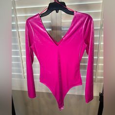 Really Cute Bodysuit With A Velvet Type Texture Size Xs Pink Fitted V-neck Bodysuit, Pink Fitted Bodysuit For Night Out, Fitted Pink V-neck Bodysuit, Pink V-neck Bodysuit For Party, Pink V-neck Party Bodysuit, Long Sleeve Body Suit, Gianni Bini, Body Suit, Long Sleeve Bodysuit