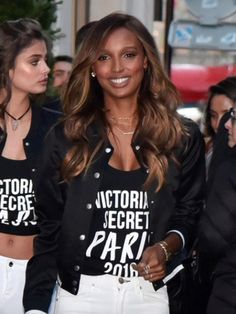 Jasmine Tookes, VS Angel, Victoria's Secret, Paris, Diamond Bar Necklace, Diamonds, Gold Jasmine Tookes Hair, Vsfs 2016, Jasmin Tookes, Secret Paris, Hair Color Caramel, Blonde Waves, Jasmine Tookes, Birthday Hair, Hair Balayage