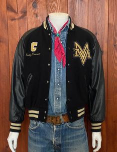 FAST SHIPPING WITH UPS. Tracking number will be sent to you. Description: Made In USA Beautiful leather sleeve vintage Varsity jacket. Condition: Very Good Ready to wear. Marked size: Small , but please refer to measurements A: pit to pit : 53cm B: length from back neck seam to bottom back hem: 66cm C: from neck seam to bottom sleeve hem: 77cm *See last picture for details. *Please view all Detailed Pictures of the item up for offer for exact condition. *Please carefully view all size dimensions Luxury Navy Sporty Varsity Jacket, Retro Varsity Jacket With Letter Print, Retro Cotton Varsity Jacket With Letter Print, Retro Long Sleeve Varsity Jacket For Campus, Retro Cotton Varsity Jacket For Fall, Retro Fall Outerwear For Campus, Retro Letter Print Outerwear For College, Retro Varsity Jacket With Letter Patch And Baseball Collar, Retro Varsity Jacket With Baseball Collar For College