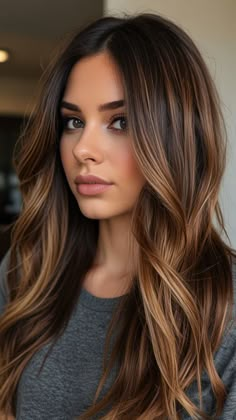 Brown Balayage Ideas That Will Make You Swoon! 🤩✨Brunette Brilliance: Get the Ultimate Hair Makeover🌟 Luscious Dark Brown Balayage Ideas to Dazzle Everyone! 💁‍♀️✨ So, get ready to Transform Your Look with the Latest Trend🔥 Dark Brown Balayage! 💇‍♀️✨ #BalayageGoals #HairTrendsetter #DarkBrownMagic #BalayageBeauties #DarkDelight #HairInspo #BrunetteBalayage #BalayageBeauty #DarkBrownDelight #SunKissedBrunette #BalayageHighlights #HairColorTrends #NaturalHairGoals #LowMaintenanceStyle #HairInspiration #StylishStrands Fall Brown Hair Straight, Hair Colors For Natural Brunettes, Honey Brown Hair Balayage, Hair Glossing Before And After Brunettes, Honey Brunette Balayage, Dark Honey Hair Color, Honey Brown Balayage, Hair Balayage Brunette, Balayage Brown Hair