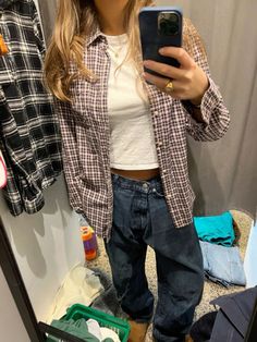 Masc lesbian wlw outfit ootd inspo basic simple classic cargo pants trendy beanie fit fall trends fall outfit everyday outfit button down jeans baggy 2024 Cute Ways To Style A Button Up Shirt, Checkered Button Up Shirt Outfit, Outfits With Flannel Shirts, Trendy Flannel Outfits, Baggy Flannel Outfit, Wlw Outfit, Button Up Fits, Masc Lesbian