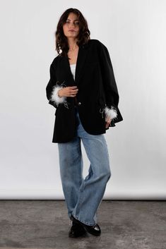 We never can get enough of the menswear trend and we're obsessed with this blazer in every way. Oversized with long sleeves, button front closure and faux front pockets. The perfect timeless piece to add to your wardrobe with endless ways to style. Color: Black Oversized Menswear Silhouette Button Front Closure Faux Front Pockets Long Sleeves Lined Polyester Model is 5'9", 32A Bust, 24 Waist and wearing size S/M Summer Wedding Menswear, Trendy Blazers, Outfits Edgy, Summer Wedding Outfits, Boy Meets World, Hadid Style, Mini Dress Fashion, Minimal Outfit, Boy Meets