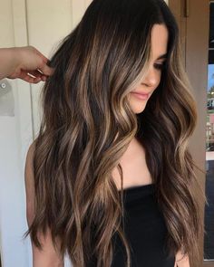 balayage dark brown hair color ideas for changing up your style - balayage brown hair, brown hair color with highlights #balayage #haircolor #hairstyles Dark Brown Hair Balayage, Brunette Ombre, Fesyen Rambut, Brunette Balayage, Jamie Chung, Dark Brown Hair Color, Dark Winter