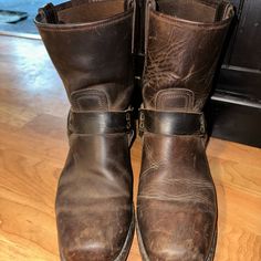 Frye Harness Leather Men’s Boots. Used, Good Condition. Broken In Already For You! I Don’t Have Any Leather Polish Left, But A Little Polish Will Bring These Right Back To Life. Size 10.5 Men’s. Brand New These Boots Are $458. Frye Cowboy Boots, Mens Suede Boots, Brown Leather Dress Shoes, Frye Leather Boots, Ranger Boot, Frye Harness Boots, Side Zip Boots, Black Riding Boots, Men’s Boots