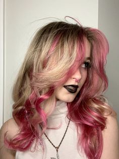 Purple Dye On Blonde Hair, Pink And Purple Blonde Hair, Short Blonde Hair Pink Tips, Blond Hair Pink Streaks, Short Pink Highlighted Hair, Multicolored Hair Highlights, Blonde Hair Colorful Highlights, Blonde And Pink Underneath Hair, Colorful Roots Blonde Hair