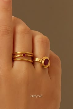 Ring Design For Girls, Gold Ring Design, Latest Gold Ring Designs, New Gold Jewellery Designs, Gold Earrings Models, Modern Gold Jewelry, Gold Jewelry Simple Necklace, Gold Chain Design