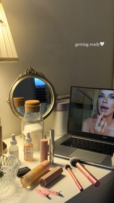 Getting Ready Makeup Aesthetic, Make Up Things Aesthetic, Doing Make Up Aesthetic, Makeup Grwm Aesthetic, Getting Ready Instagram Story, Makeup Story Instagram, Make Up Astethic, Life Inspo Aesthetic, Doing Makeup Aesthetic