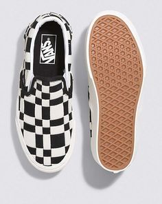 Classic Slip-On Stackform Woven Check Shoe Platforms Aesthetic, Cutest Clothes, Tenis Vans, Vans Store, Shoe Inspo, Vans Slip On, How To Make Shoes, Animals Images