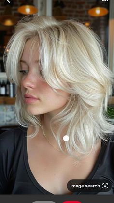 Blonde And Copper Short Hair, Blonde 80s Hair, Frosted Tips Women Hair, Anne Core, Frosted Tips, Platinum Blonde Hair Color, Hair Inspiration Short, Blowout Hair