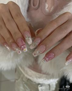 Cute Elegant Nails, Nail Inspo White, Manicure Inspiration, Art Nail Designs, Gem Nails, Kawaii Nails, Dior Beauty, Nails Desing, Elegant Nails