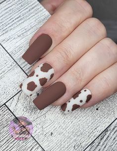 Cow Art Nails, Cow Print Press On Nails, White Cowprint Nails, Simple Cow Print Nails, Fall Cow Nails, Cow Theme Nails, Cow Print Toe Nails, Country Nails Acrylic, Cowgirl Nail Ideas