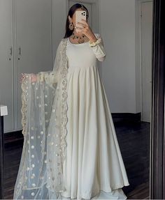 Buy New Designer White Georgette Anarkali Dress With Heavy Golden Online in India - Etsy Eid Outfit Ideas, Trendy Outfits Indian, Simple Frocks, Lehenga Designs Simple, Pakistani Fancy Dresses, Beautiful Pakistani Dresses, Indian Dresses Traditional, Fancy Dresses Long