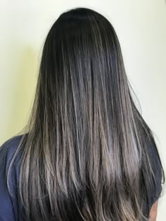 Natural Blended Highlights, Ashy Babylights On Dark Hair Straight, Dark Hair Straight, Color Melting Hair, Black Hair With Highlights, Gorgeous Hair Color, Hair Streaks, Dark Hair With Highlights