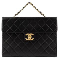 Chanel Gst, Business Briefcase, Work Handbag, Authentic Designer Handbags, Classic Handbags, Burberry Handbags, Gold Top, Chanel Fashion, Purses Designer