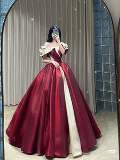 Gown 18th Birthday, 18th Birthday Dress, Detail Couture, Royal Dresses, Princess Ball Gowns, Prom Dress Inspiration, Pretty Prom Dresses, Fairytale Dress