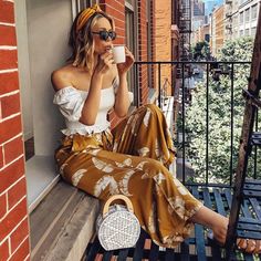 Blogger’s Fav Casual Summer Wide Leg Pants For Brunch, Chic Summer Pants For Brunch, Chic Beach Pants For Fall, Chic H&m Pants For Spring, Summer Trousers For Brunch, Chic H&m Bottoms For Spring, Chic H&m Wide-leg Pants, High-waisted Pants For Summer Brunch, Fitted Summer Brunch Pants