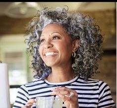 Beautiful Gray Hair, Natural Gray Hair, Going Gray, Living Styles, Gray Hair, Grey Hair, Hair Dos, Wig Hairstyles, Black Hair