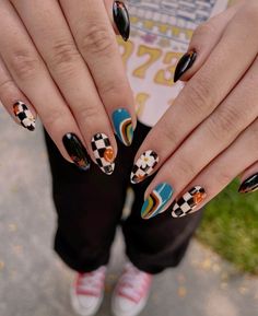 Almond Nails Fall, Gel Nails Almond, College Nails, Fall Nail Design, Fall Nail Inspo, Spooky Nails, Short Almond Nails