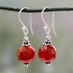 Enhanced gems of red agate set in sterling silver feature lovely, subtle honeycomb facets in this handcrafted earring design by Narayani. These small but beautiful drop earrings will accent any outfit perfectly. Small Dangle Earrings, Beaded Earrings Diy, Agate Earrings, Christmas Gift Decorations, Red Earrings, Red Agate, Handcrafted Earrings, Christmas Earrings, Christmas Jewelry