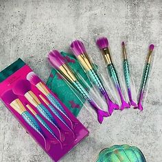 TARTE -- minutes to mermaid brush set - Be A Mermaid & Make Waves -- 5 Brush Set | eBay Mermaid Brush, Set Pictures, Mako Mermaids, Make Waves, Type Setting, A Mermaid, Brush Set, Makeup Brushes, Stocking Stuffers