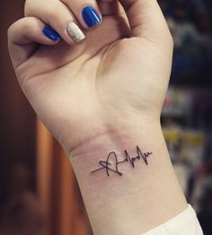 Read at: perxfood.com                                                                                                                                                      More                                                                                                                                                      More Lifeline Tattoos, Heartbeat Tattoo Design, Nurse Tattoo, Geniale Tattoos, Small Wrist Tattoos, Wrist Tattoo, Tattoos For Daughters, Trendy Tattoos