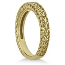 Gold filigree on sides and top Engraved Wedding Band, Modern Wedding Rings, Wedding Band Engraving, Carved Ring, Scroll Work, Engraved Wedding, Yellow Gold Jewelry, Work Design, Bridal Bands