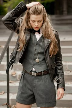 Waistcoat Woman, Ralph Lauren Fall, Tweed Waistcoat, Biker Shorts Outfit, Mode Chanel, Ralph Lauren Jacket, Trik Fotografi, Inspired Outfits