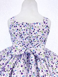 Perfect for photoshoots, pageants, birthdays, or to celebrate any holiday! Knee length dress made out of a floral patterned cotton. Bodice is sleeveless with a zipper on the back. On each side of the waist, there's attached ribbon that can be tied in the back into a bow. Underneath skirt is a layer of lining with crinoline attached to give the bottom shape. The dress is meant to be knee length. *Mannequin has petticoat to show detail. !PETTICOAT NOT INCLUDED! LINK TO PURCHASE PETTICOAT: https:// Knee Length White Dress, Birthday Party Photoshoot, Toddler Pageant, White Knee Length Dress, Party Photoshoot, Photoshoot Props, Graduation Photoshoot, White Gowns, Graduation Ceremony