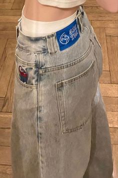 Retro Blue Baggy Skateboard Streetwear BigBoy Embroidery high waisted Jeans Y2K Couples Fashion Blue Jeans For Women, Graphic Embroidery, Embroidery Denim, Diy Vetement, Populaire Outfits, Jeans Y2k, Outfit Jeans, Jacket Outfit, Mein Style