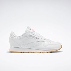 Clean, minimalist design keeps your look forever fresh. Consider these women's Reebok Classic Leather Shoes your blank canvas for style. Sharp lines and solid colours make it easy to pair them with anything. Behind the scenes, a cushioned midsole and soft lining add nonstop comfort. DETAILS Eva midsole Foam covered sockliner High abrasion resistant Lace closure White Reebok, Reebok Classic Leather, Bridget Jones, Reebok Sneakers, Reebok Women, Reebok Shoes, Womens Reebok, Reebok Classic, Women Lifestyle