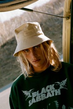 Made from 100% cotton canvas, our simple yet stylish canvas bucket hat is soft and durable – perfect for beach or park days ahead. Easy to wear, this piece is the ultimate addition to any sun-safe look. Cool Bucket Hats, Beige Bucket Hat, Cotton Bucket Hat, Casual Menswear, Lack Of Color, Childrens Hats, Wearing A Hat, Street Look, Bucket Hats