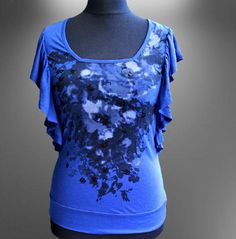 "Blue floral top T shirt women vintage blouse tees gift for her Size M Condition - vintage good Measurements: Shoulders - 41 cm (16.14\") Bust - 41 cm (16.14\") Length - 65 cm (25.6\") Label : GEORGE Thank you for visit my retro shop :)" Stretch T-shirt With Sublimation Print For Spring, Vintage Stretch T-shirt For Summer, Stretch Printed T-shirt For Summer, Summer Stretch Printed T-shirt, Fitted T-shirt With Vintage Print And Short Sleeves, Stretch Summer Tops With Sublimation Print, Summer Stretch Tops With Sublimation Print, Summer Stretch Top With Sublimation Print, Fitted Cotton T-shirt For Summer