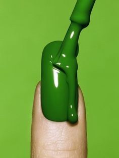 What color of nail polish should you be wearing? Stary Papier, Green Inspiration, Green Nail Polish, Green Nail, Mean Green, Simple Green, Green Nails