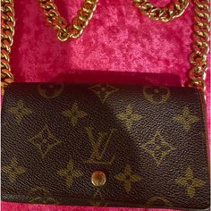 Good Condition Light Fading On Inside Otherwise No Other Flaws Measurements: 6(W) X 3.5(H) Authentic Louis Vuitton, Crossbody Bag, Bag Lady, Louis Vuitton, Wallet, Women Shopping, Color