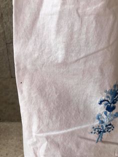 "Elegant dress and colourful hand-embroidery. Perfect for mexican wedddings, mexican parties, etc. In perfect conditions. Made in the 80's Colour: White, embroidery in different tones of blue Loose fit Fits size Small Measurements taken flat: Armpit to armpit 21\" Width 24 1/2\" Shoulder to bottom hem 42 1/2\" It only has a small black stain, barely noticeable, shown in the last photo" Bohemian Embroidered Cotton Dress For Wedding, Bohemian Cotton Embroidered Dress For Wedding, Bohemian Embroidered Cotton Wedding Dress, Bohemian Cotton Embroidered Wedding Dress, Oaxaca Dress, Mexican Baby Girl, Mexican Parties, Vintage Summer Dress, Mexican Party Theme