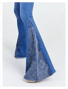 Festival Stretch Denim Jeans, Stretch Denim Jeans For Festival, Trendy Stretch Jeans For Festivals, Casual Stretch Jeans For Festival, Fitted Flare Jeans For Spring Festival, Fitted Mid-rise Jeans For Festival, Casual Jeans For Festival In Fall, Casual Denim Flare Jeans For Festival, Casual Mid-rise Jeans For Festival