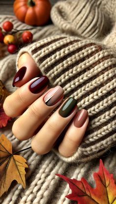 Fall Nails Jewel Tone, Trendy Minimalist Nails Fall, Gold Stripe Nail Art, Nail Polish Fall 2024, Dark Autumn Nail Designs, Fall Nails Cranberry, Fall Multicolor Nails Acrylic, 2024 Nails Fall, Two Tone Manicure