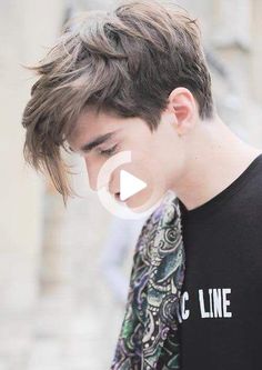 "Alexander Ferrario, a French model with a sweet face, big eyes. 188 very handsome. # A handsome foreign man is his father. # Handsome Caucasian " #longhairstyles Alexander Ferrario, French Models, Big Eyes, Alexander, It Cast