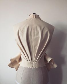 Looking forward to developing this one into a voluminous statement coat! 🕊️ #fashiondesigner #couture #hautecouture #pleats #tucks… | Instagram Structured Fashion, Gown Silhouette, Pleats Pattern, Fabric Origami, Draping Fashion, Fashion Silhouette, Statement Coat, Fashion Design Collection, Elegant Dresses Classy