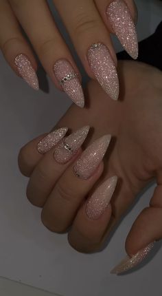 Beautiful Almond Nails, Quinceanera Nails, Wedding Nails Glitter, Prom Inspo, Thanksgiving Nails, Sparkle Nails, Nail Designs Glitter