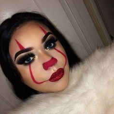 Halloween Makeup Ideas - inspiront.com Nem Halloween Makeup, Girl Halloween Makeup, Pelottava Halloween, Halloween Makeup Clown